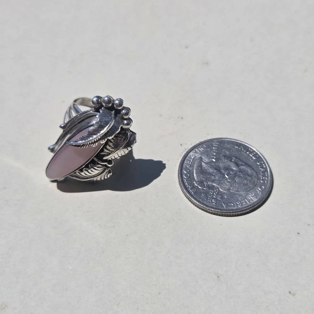 Vintage 925 Sterling Silver Pink Stone Ring Size 5.75 Feather Detail